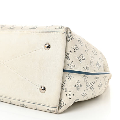 Louis Vuitton Mahina Carmel Hobo Snow 9 of 14