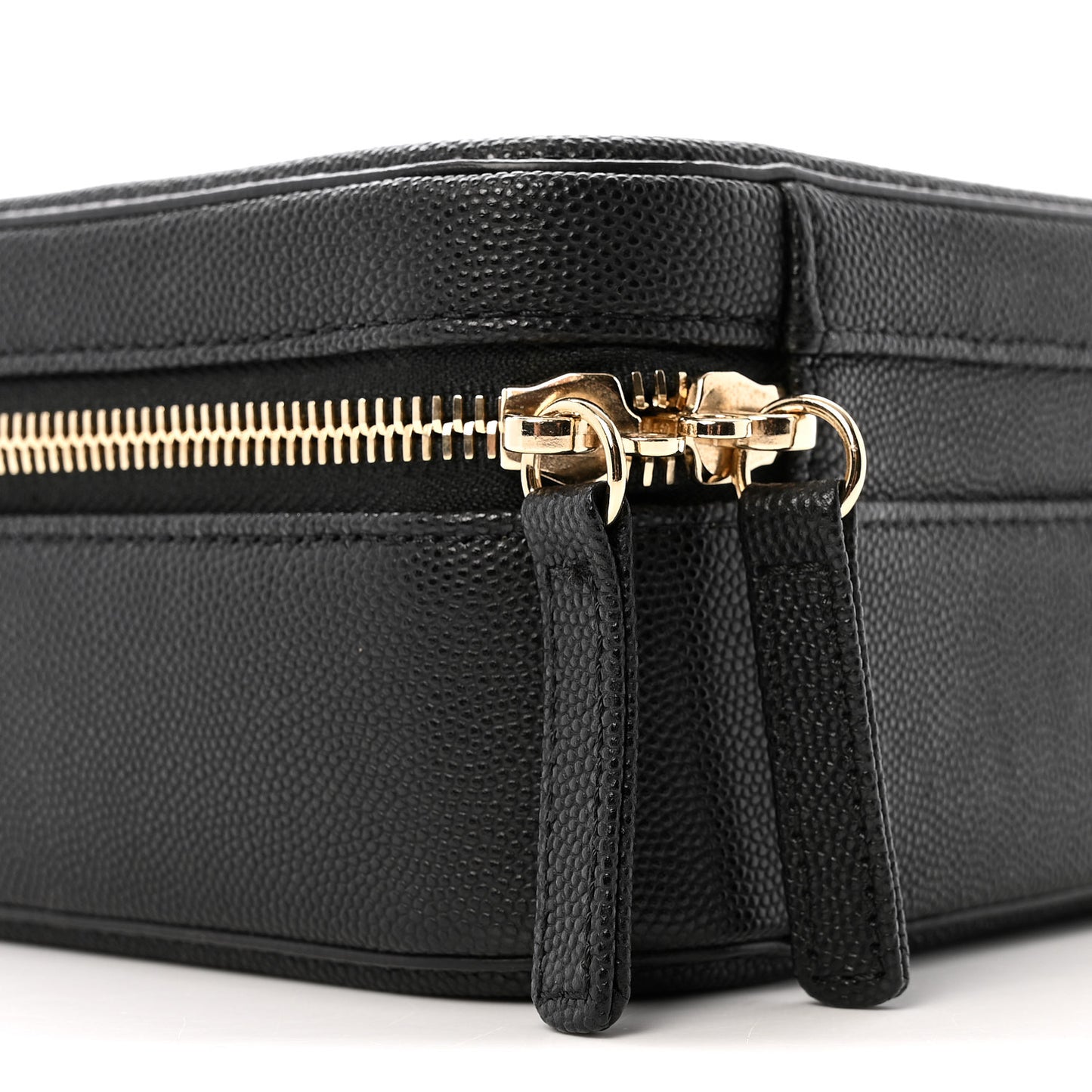 Caviar Quilted Medium CC Filigree Vanity Case Black