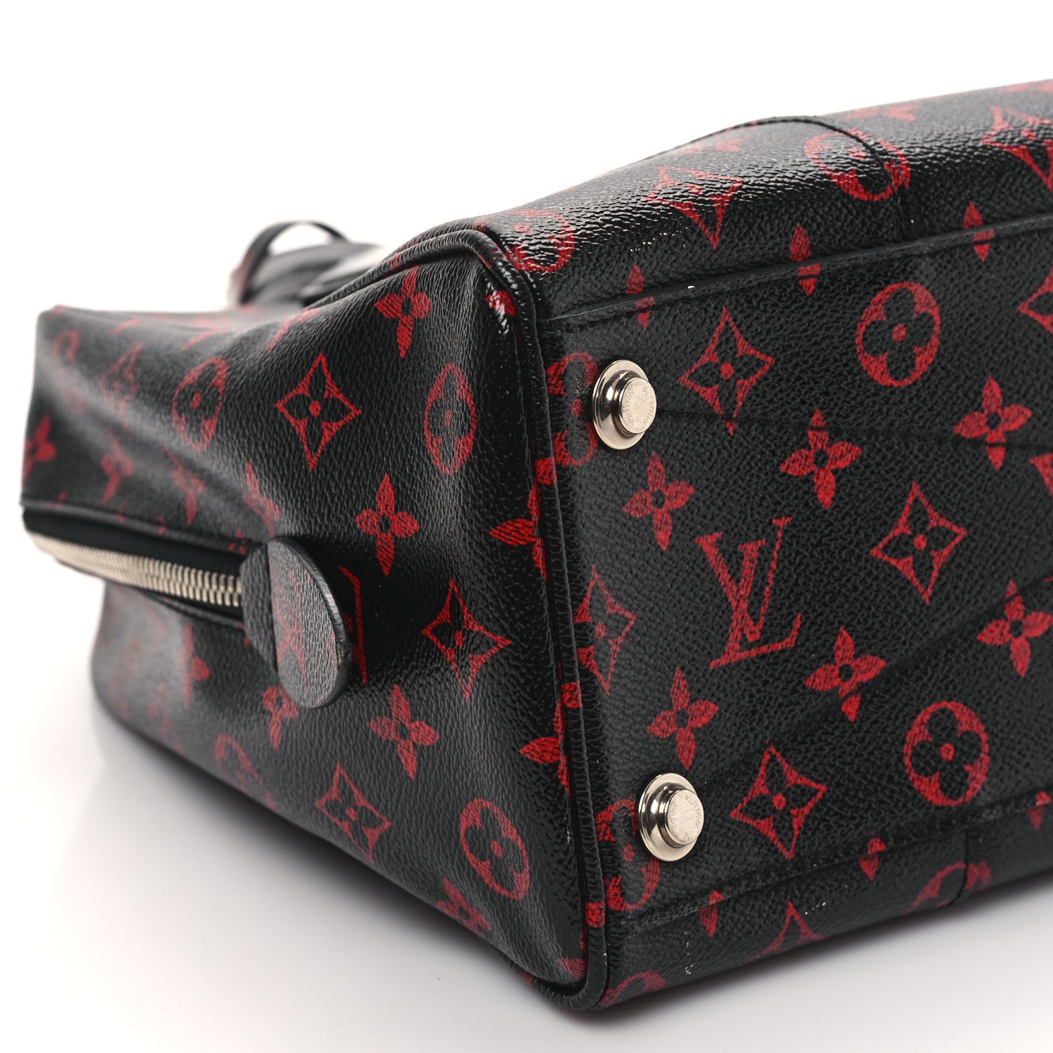 Louis Vuitton Monogram Infrarouge Dora Soft MM 8 of 11