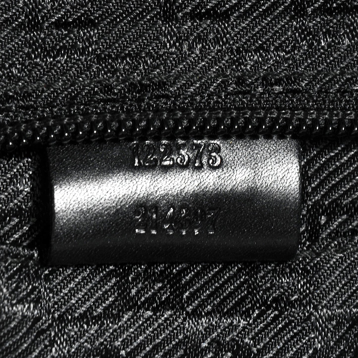 Nylon Medium Double Buckle Flap Messenger Bag Black