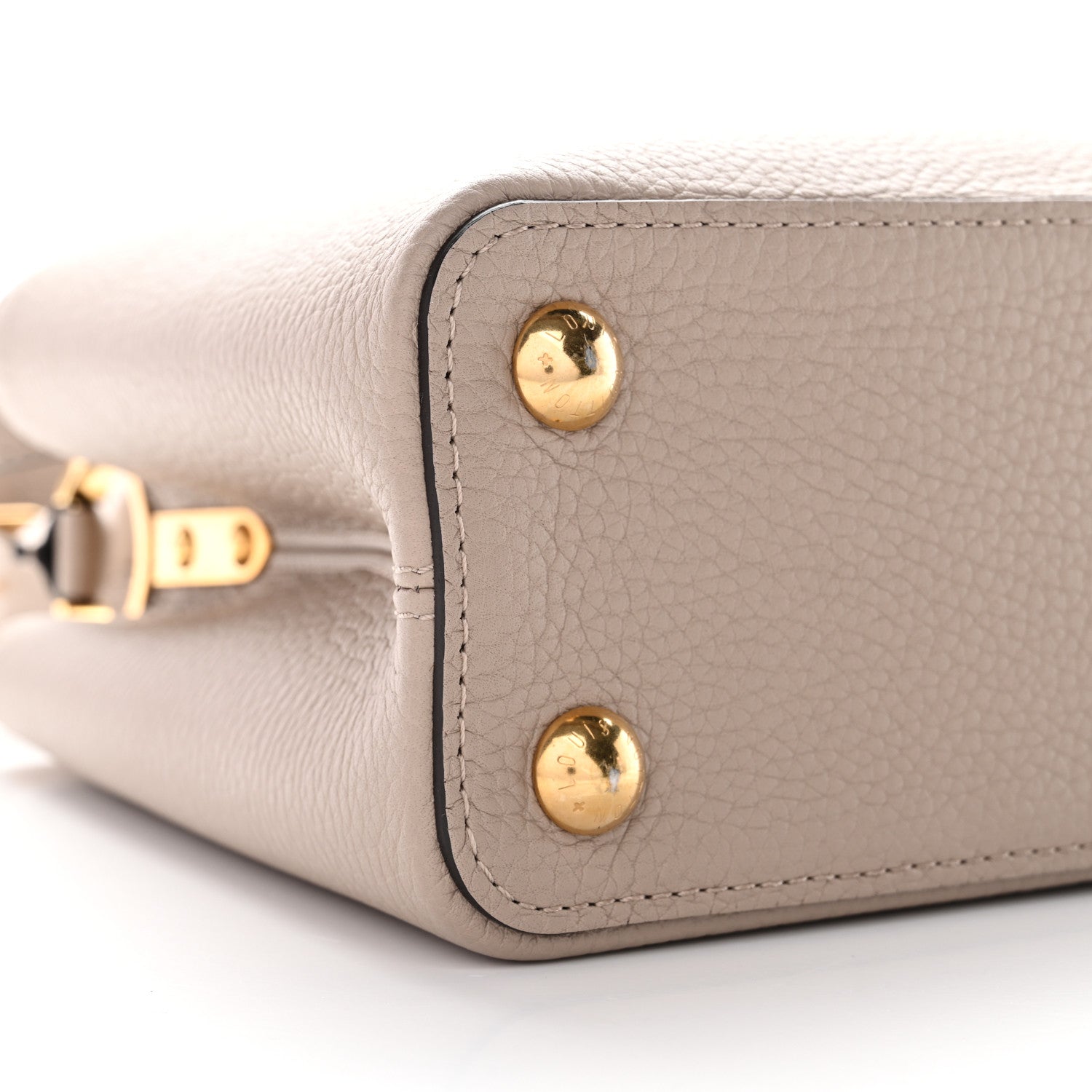 Louis Vuitton Taurillon Capucines BB Galet 9 of 10