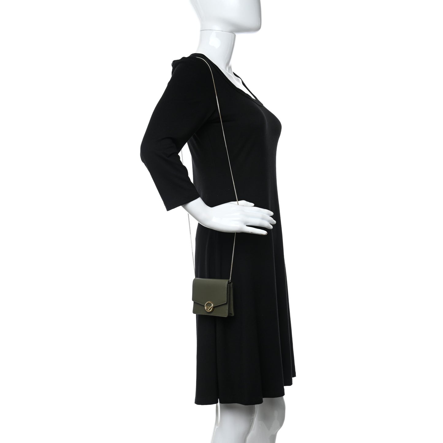Vitello Cruise F is Fendi Geometric Flap Wallet on Chain Asparago