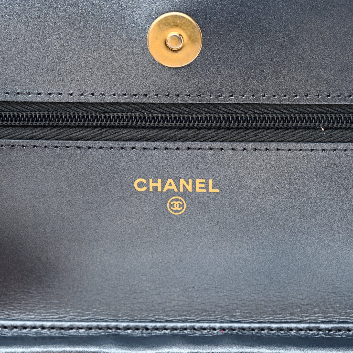 Metallic Lambskin Wallet On Chain WOC Dark Blue