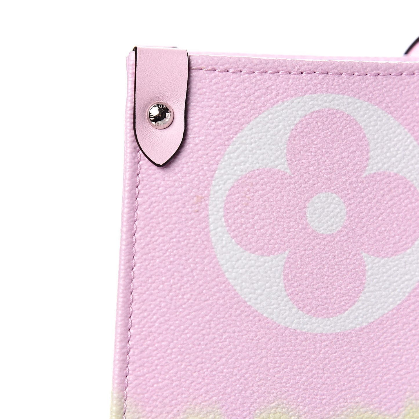 Monogram Escale Onthego GM Pastel