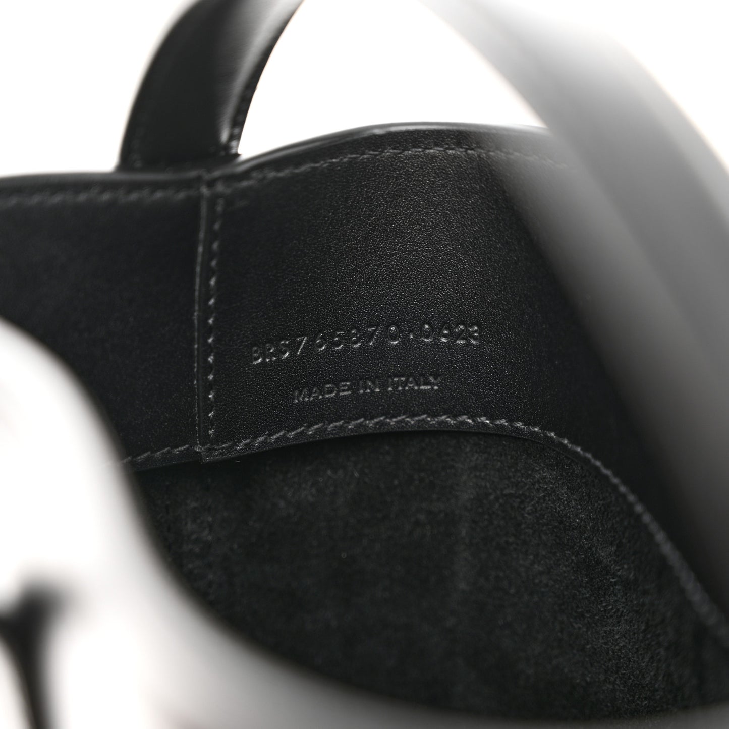 Shiny Calfskin Le 37 Mini Bucket Bag Black