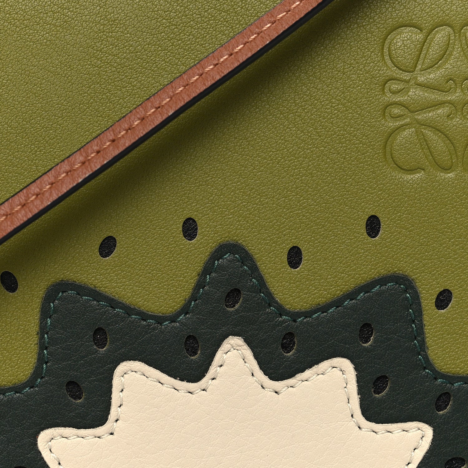 Loewe Calfskin Kiwi Small Heel Bag Pequena Verde 9 of 11