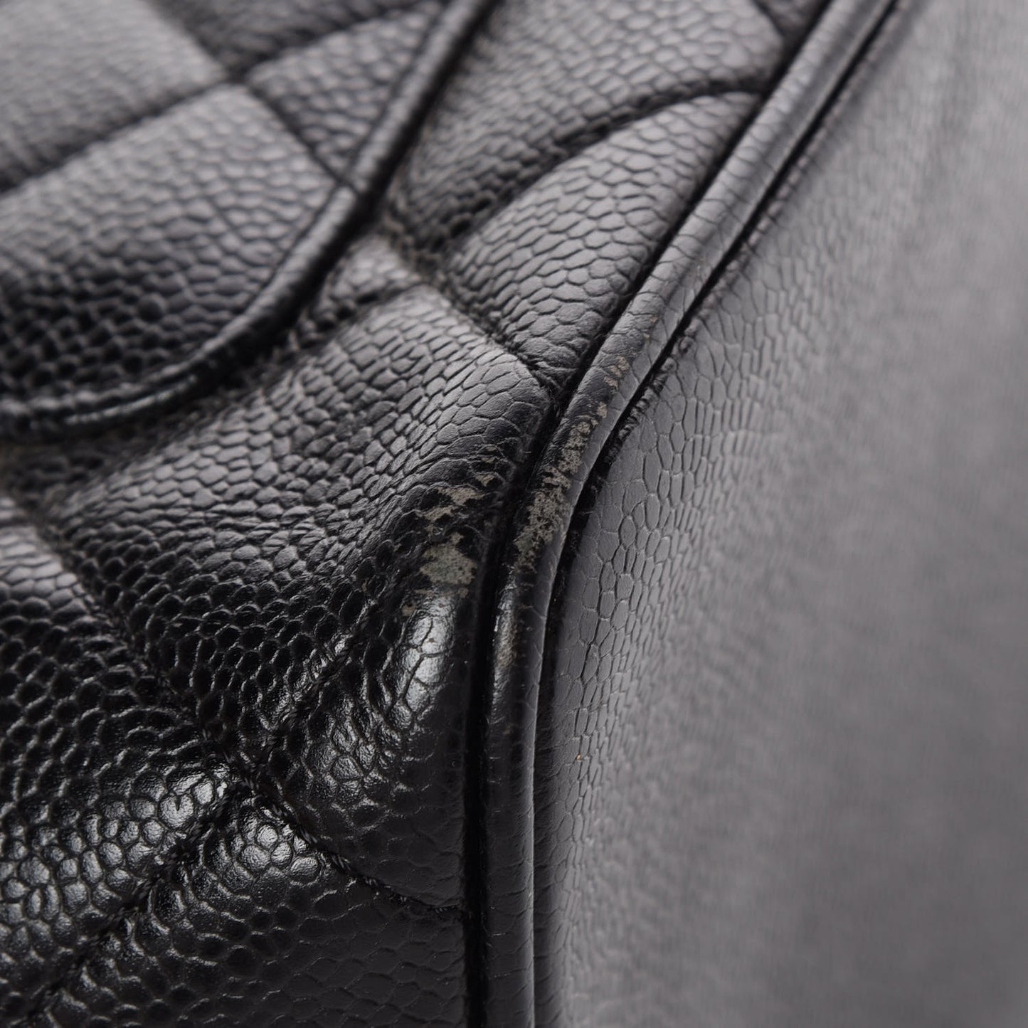 Caviar Quilted Medallion Tote Black