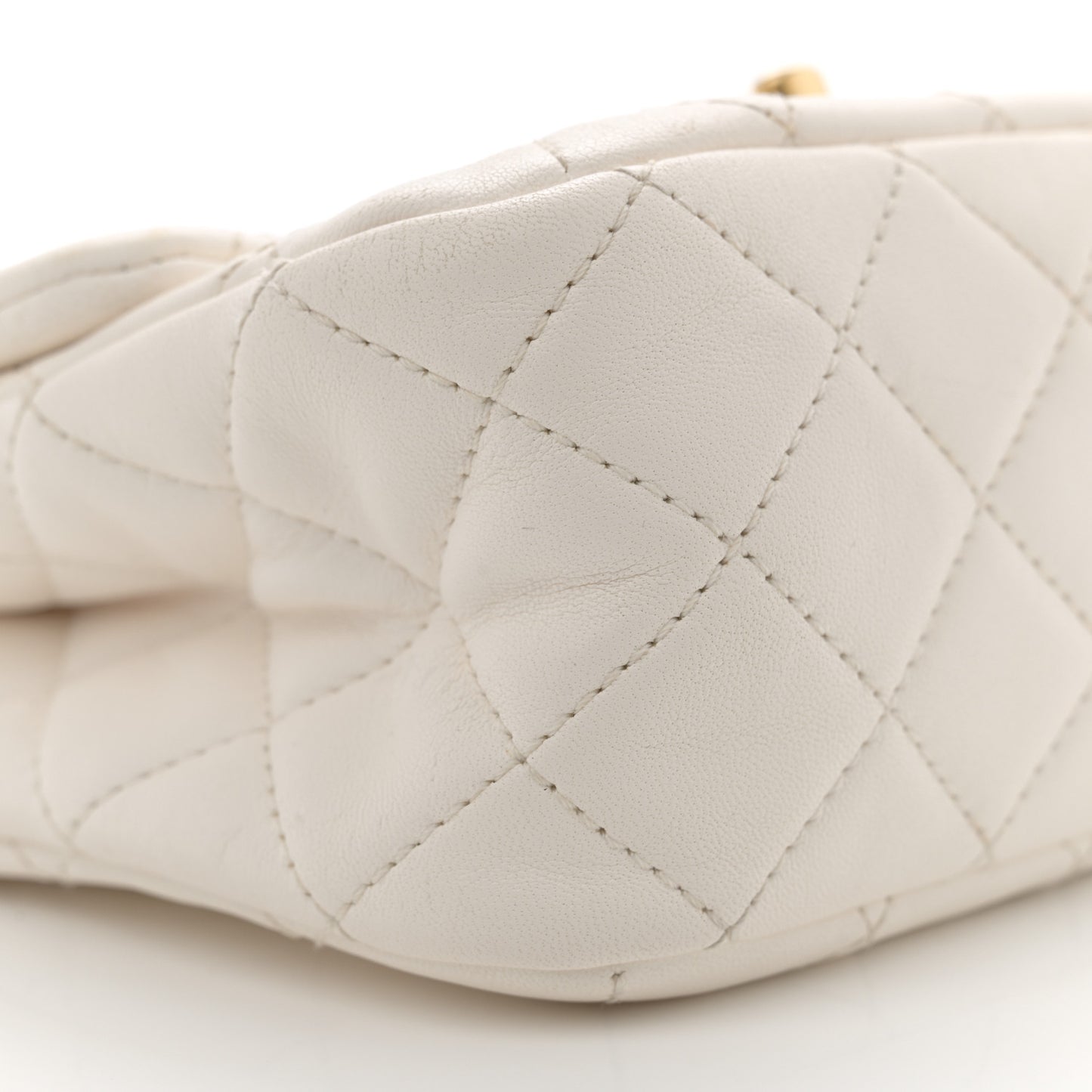 Lambskin Quilted Mini Pearl Crush Flap White