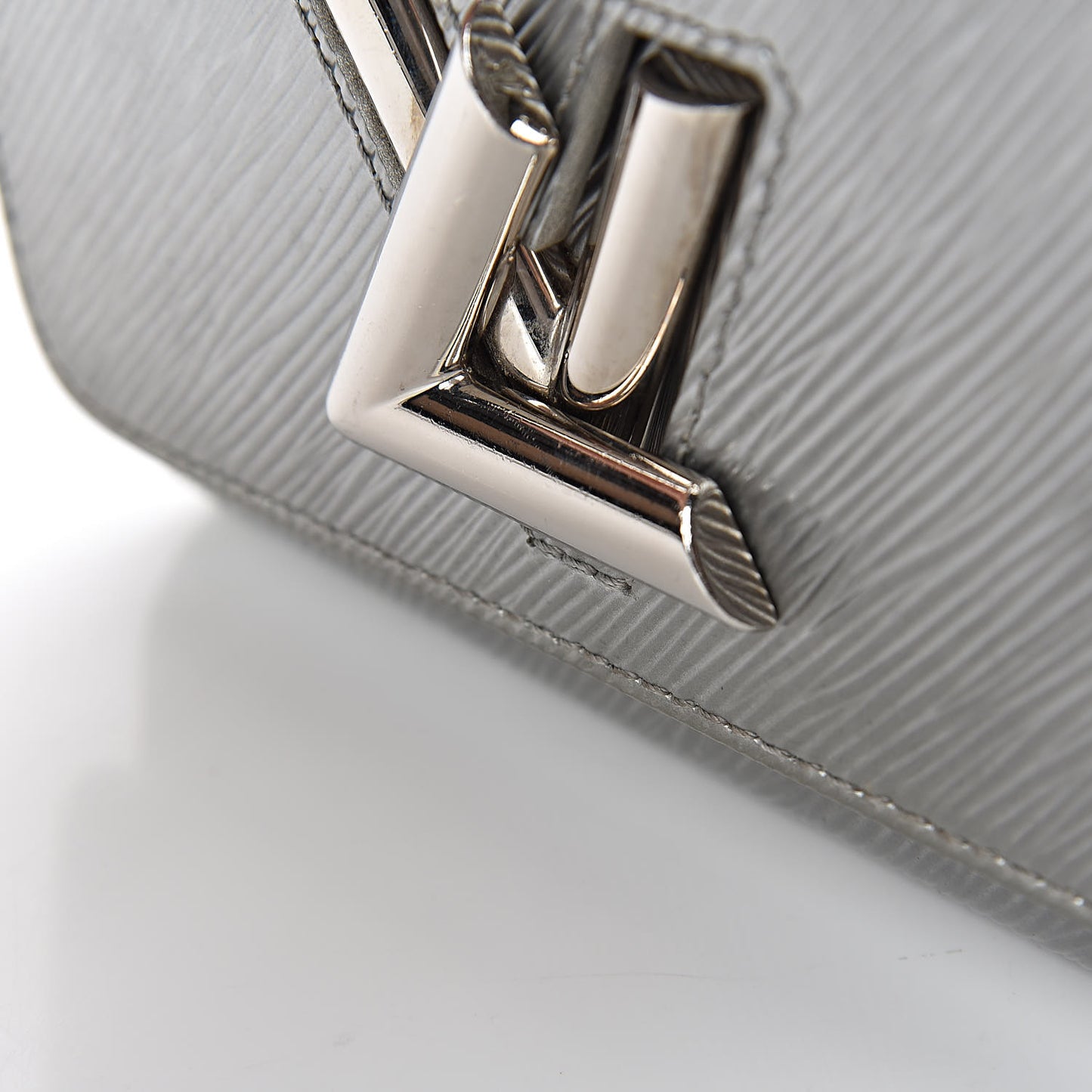 Epi Twist Shoulder Bag PM Argent