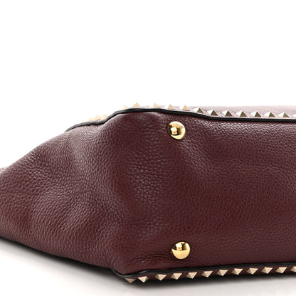 Valentino Garavani Pebbled Calfskin Medium Rockstud Tote Rubin 8 of 9