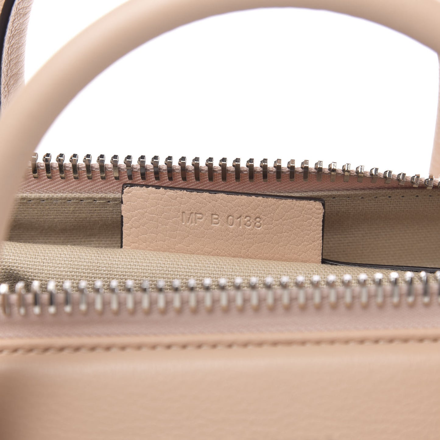 Sugar Goatskin Medium Antigona Nude