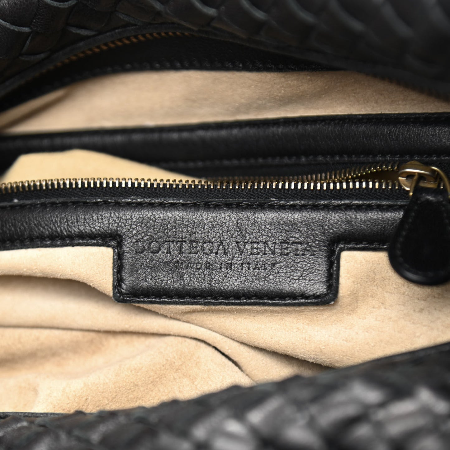 Nappa Intrecciato Pyramid Hobo Black
