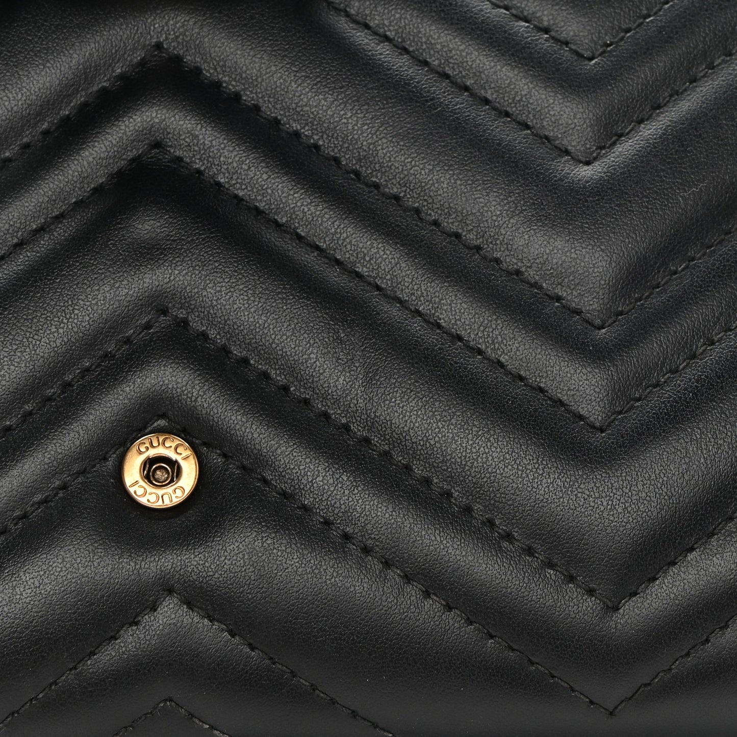 Calfskin Matelasse GG Marmont Chain Wallet Black