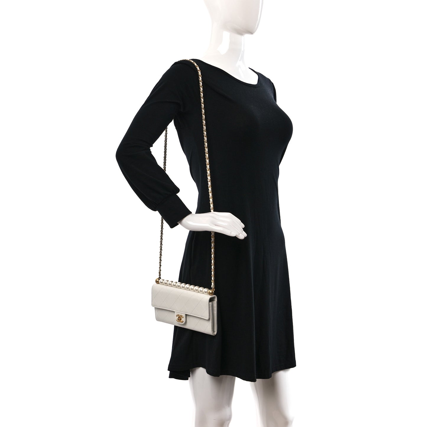 Goatskin Quilted Chic Pearls Clutch With Chain White