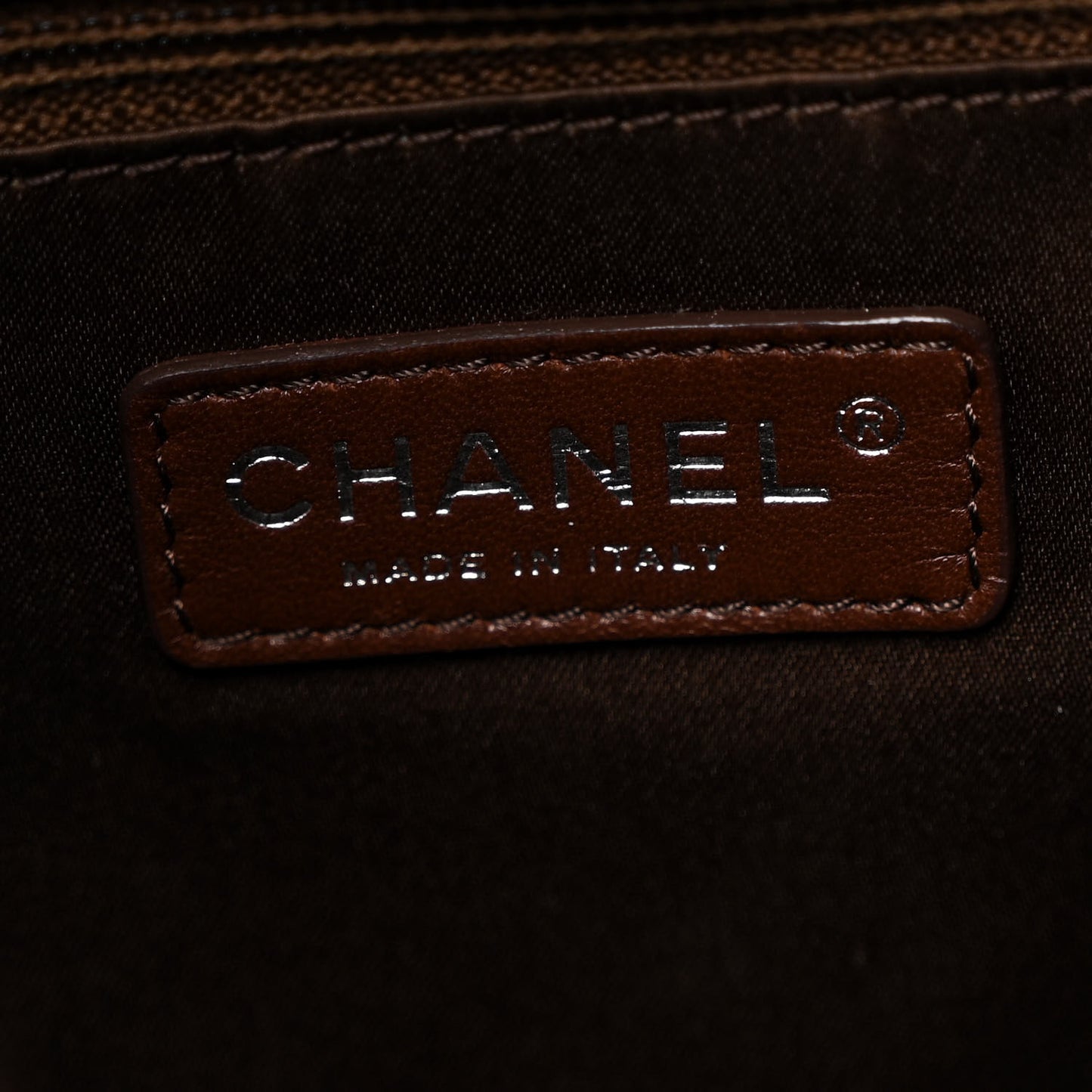 Distressed Glazed Caviar Quilted Large Elastic Tote Brown