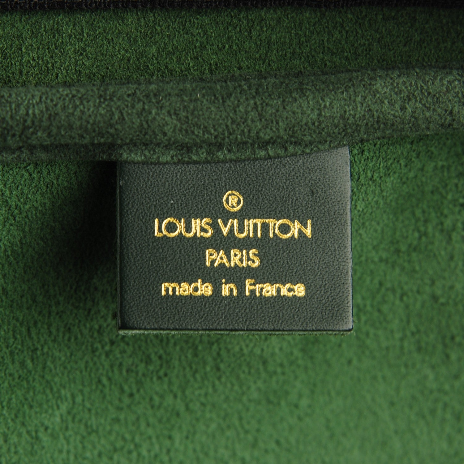 Louis Vuitton Taiga Kendall PM 8 of 9