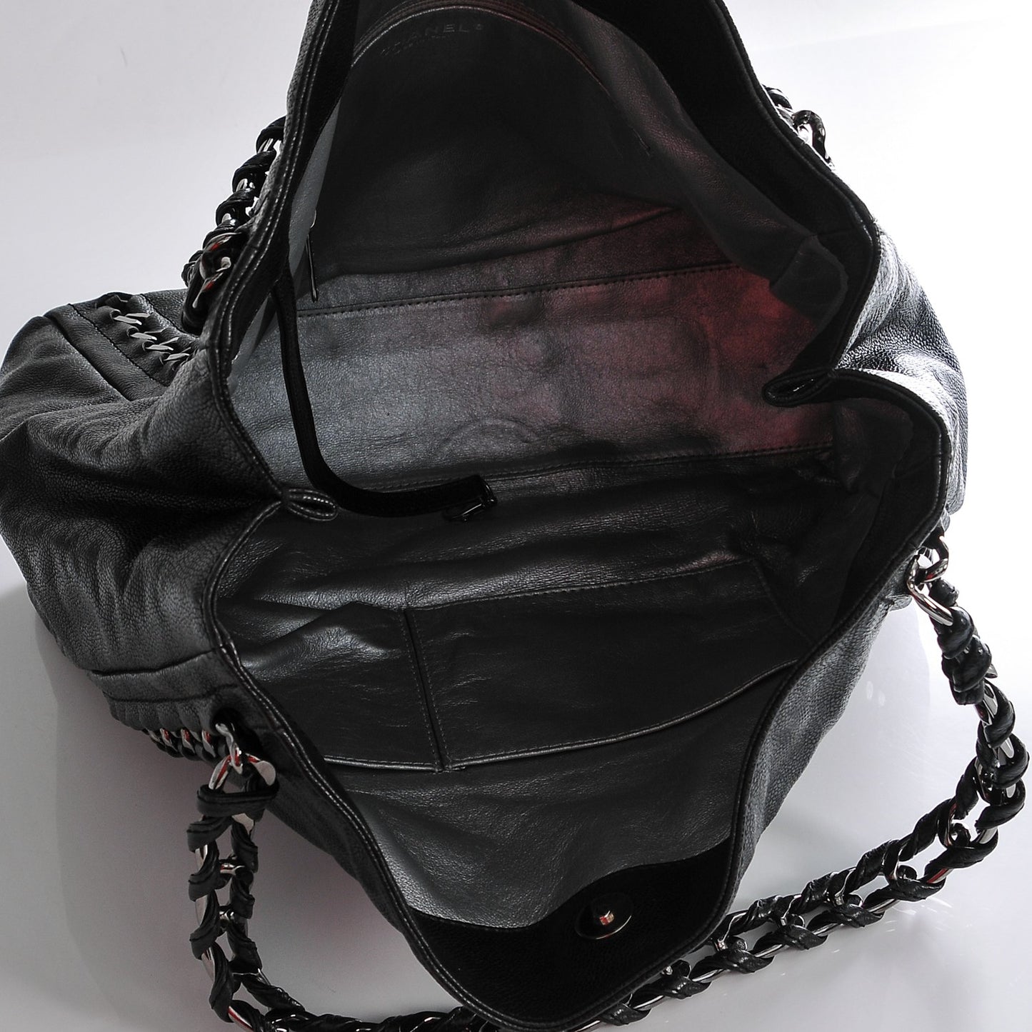 Glazed Caviar Modern Chain Tote Black