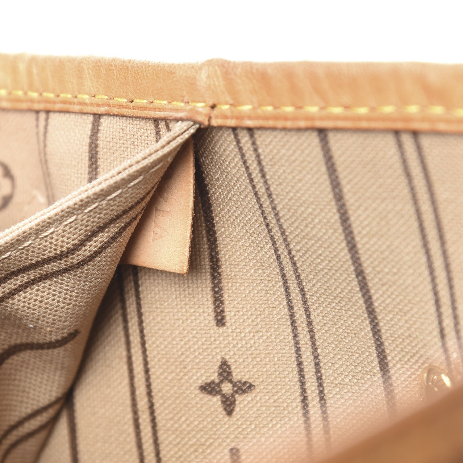 Louis Vuitton Monogram Neverfull MM 6 of 10