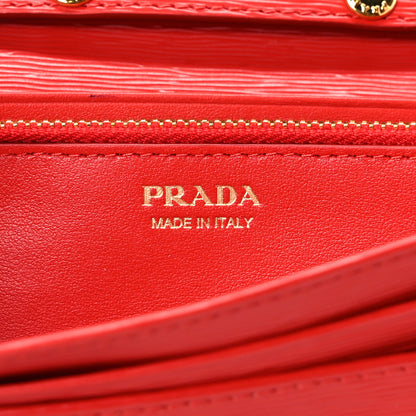 Prada Vitello Move Metal Oro Chain Wallet Lacca 6 of 9