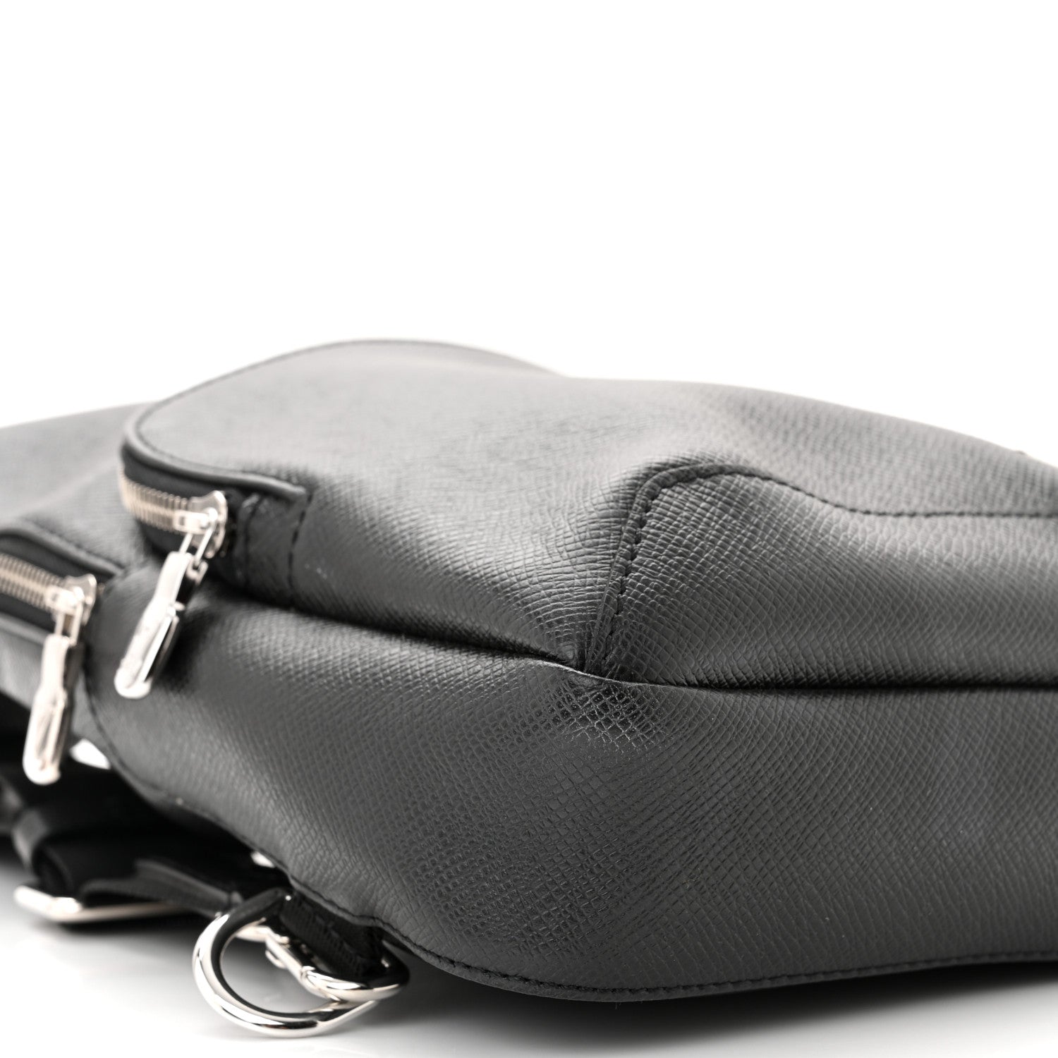 Louis Vuitton Taiga Avenue Sling Bag Ardoise 8 of 10