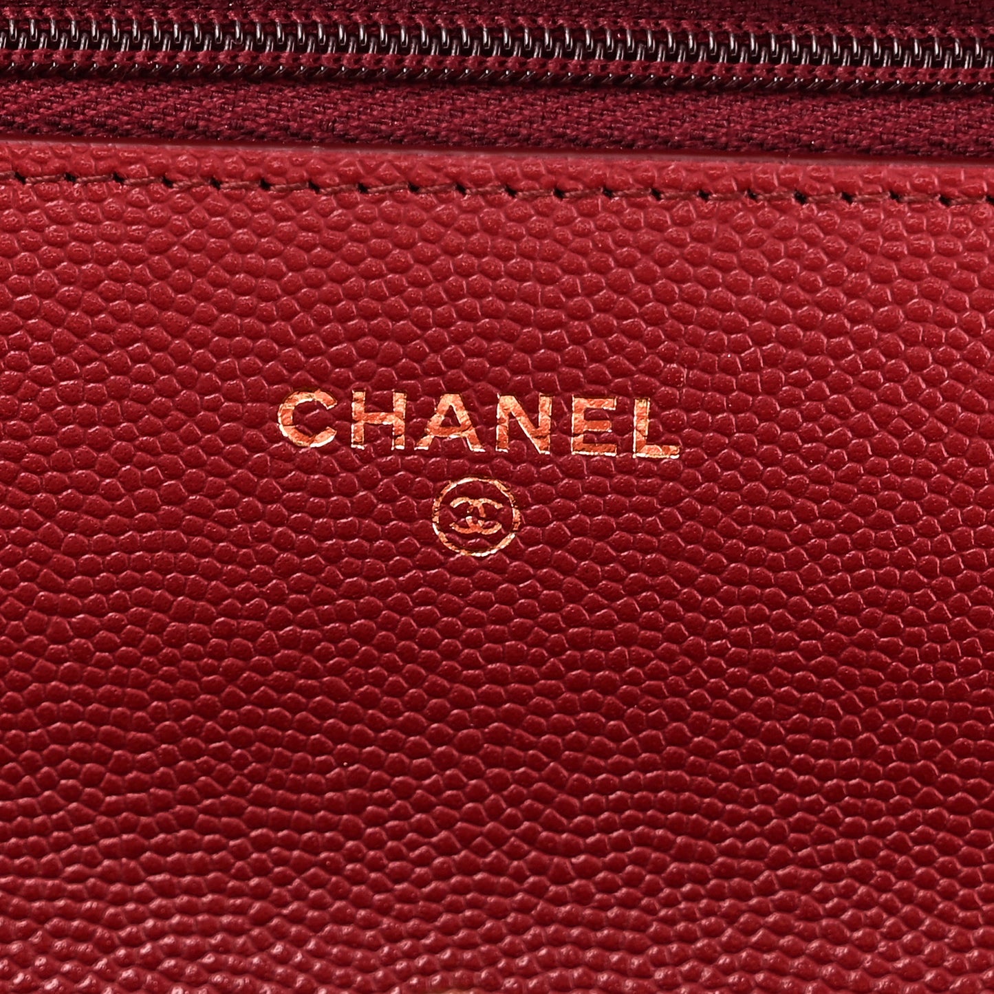Shiny Caviar Quilted Turnlock Top Handle Wallet On Chain WOC Red