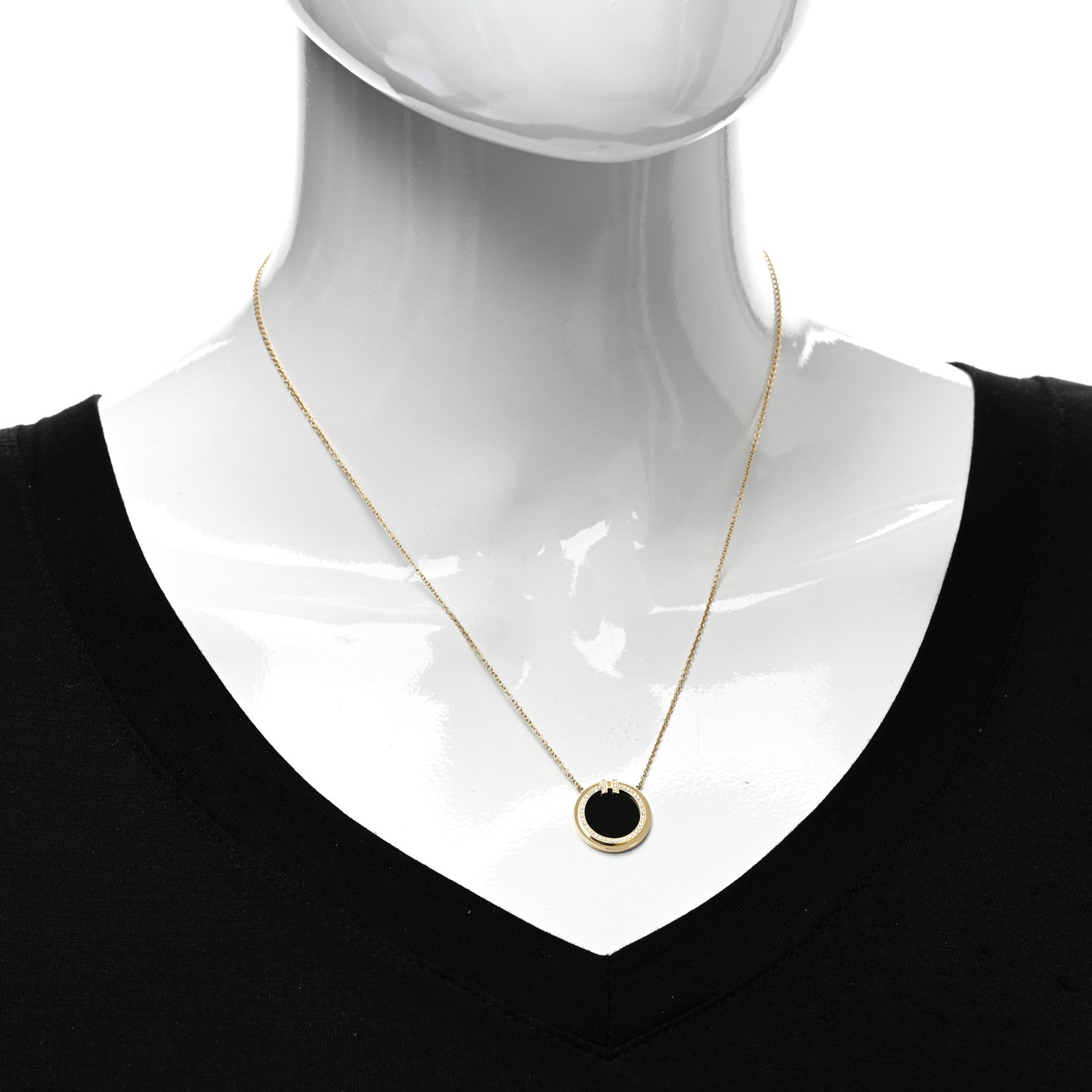 Tiffany 18K Yellow Gold Diamond Black Onyx 16mm T Circle Pendant Necklace 2 of 5