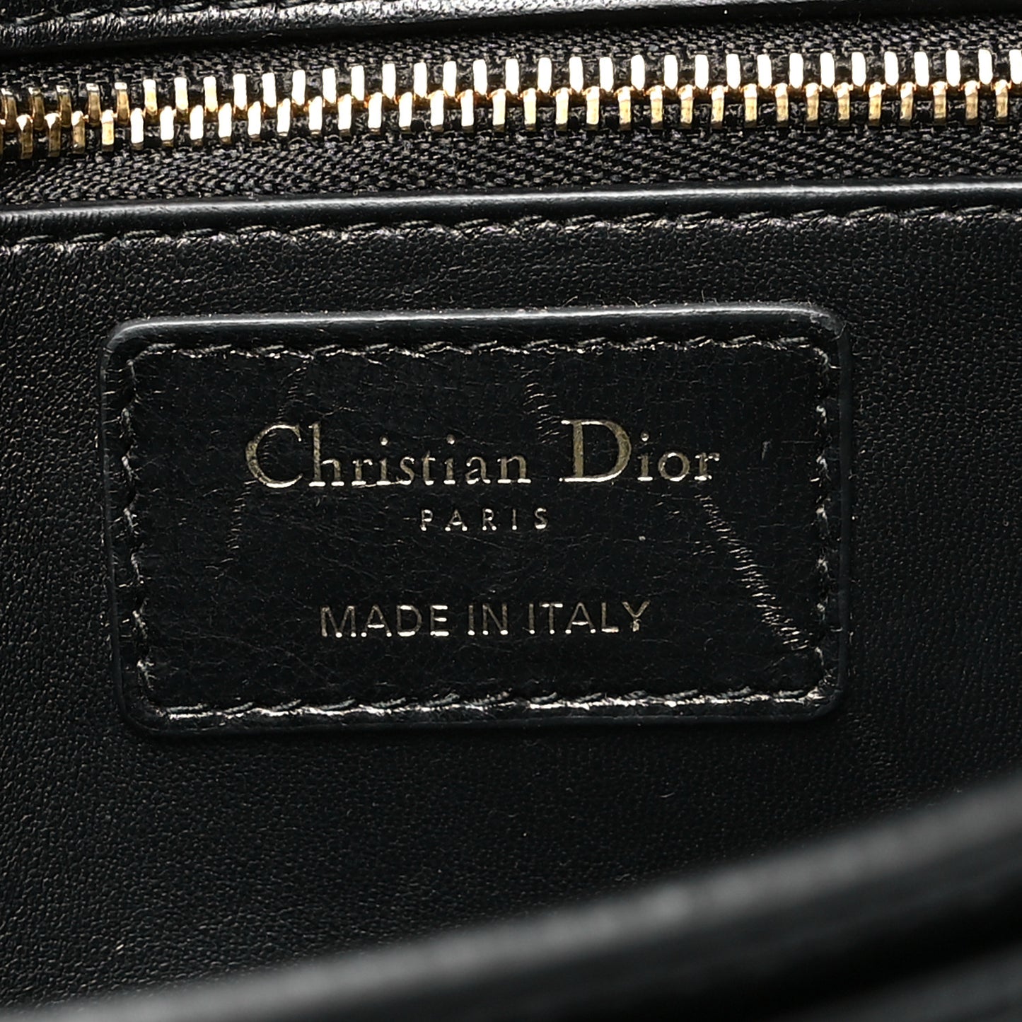 Calfskin 30 Montaigne Chain Pouch Black