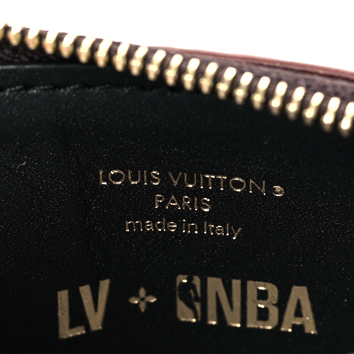 Louis Vuitton X NBA Monogram Ball Grain Cowhide Net Zippy Card Holder 6 of 7