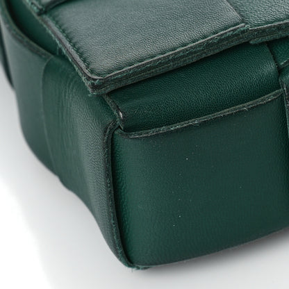 Bottega Veneta Lambskin Maxi Intrecciato Cassette Crossbody Bag Raintree Green 6 of 7