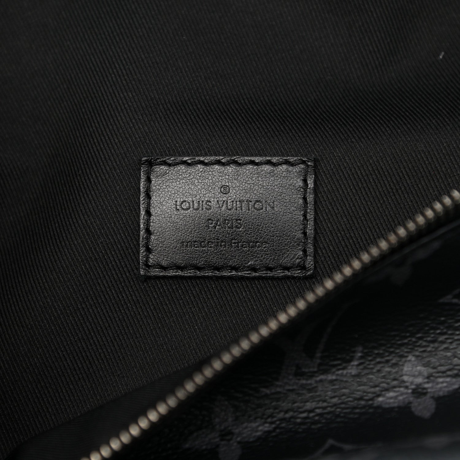 Louis Vuitton Monogram Eclipse Discovery Bumbag 6 of 10