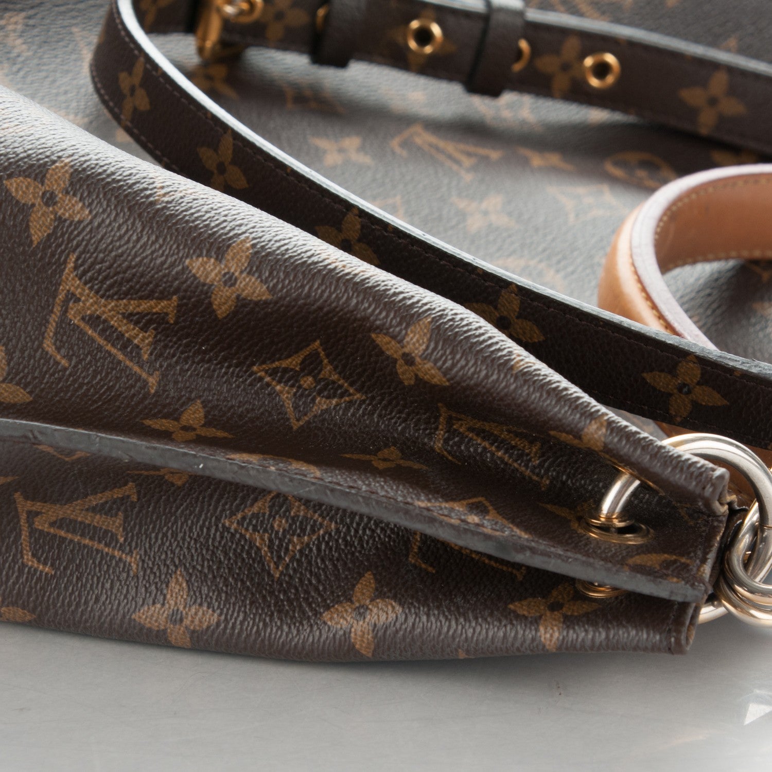 Louis Vuitton Monogram Metis 11 of 15