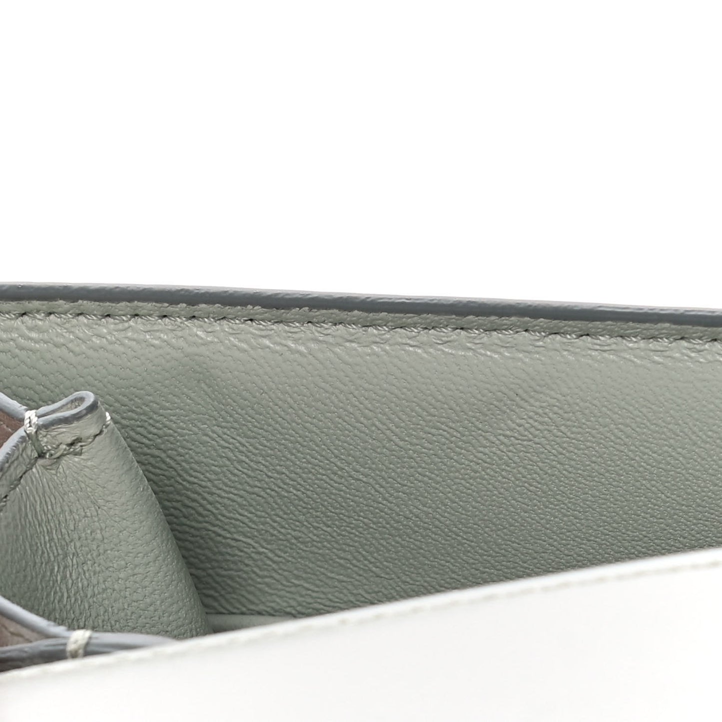 Box Calfskin Medium Classic Box Flap Bag Mint