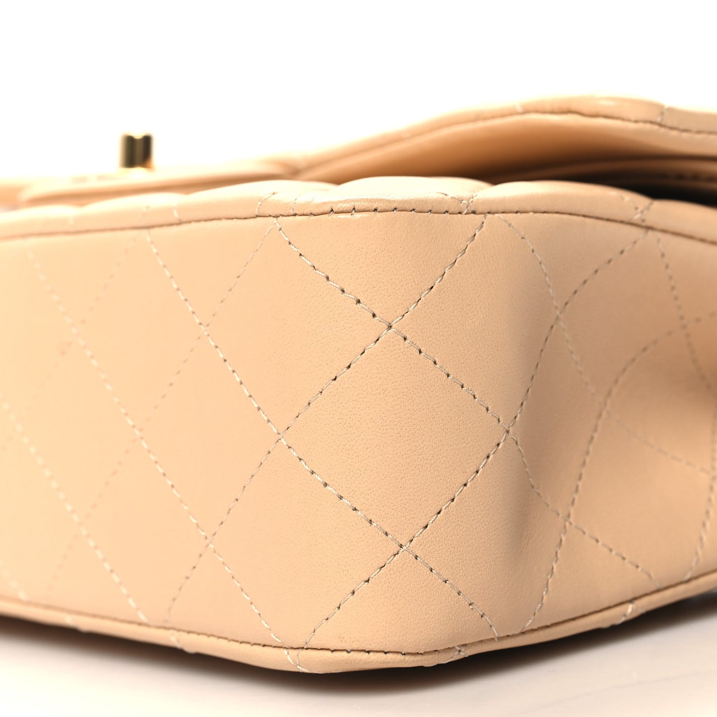 Lambskin Quilted Medium Double Flap Beige
