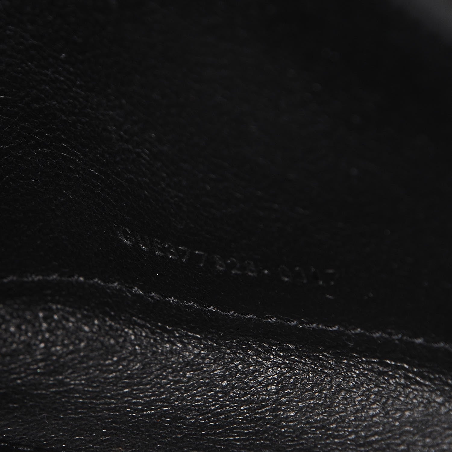 Saint Laurent Grain De Poudre Matelasse Chevron Monogram Chain Wallet Black 8 of 8