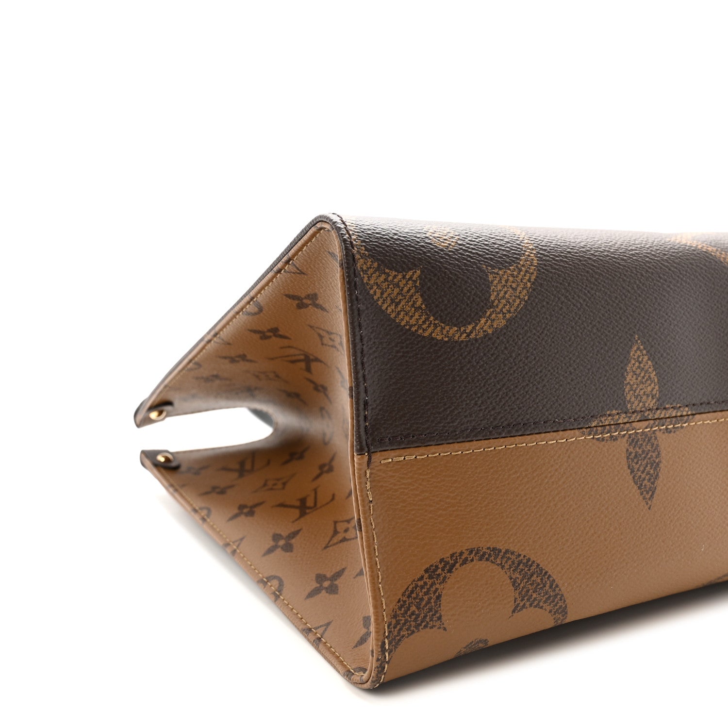 Louis Vuitton Reverse Monogram Giant Onthego MM 8 of 9
