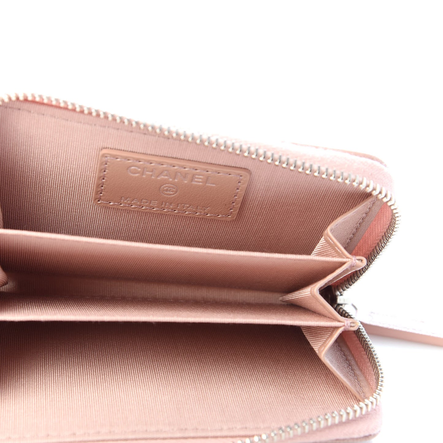 Goatskin Camellia Embossed Zip Coin Purse Light Pink