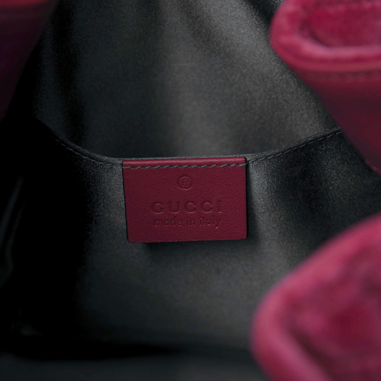 Velvet Matelasse GG Marmont Bucket Bag Light Raspberry Rose
