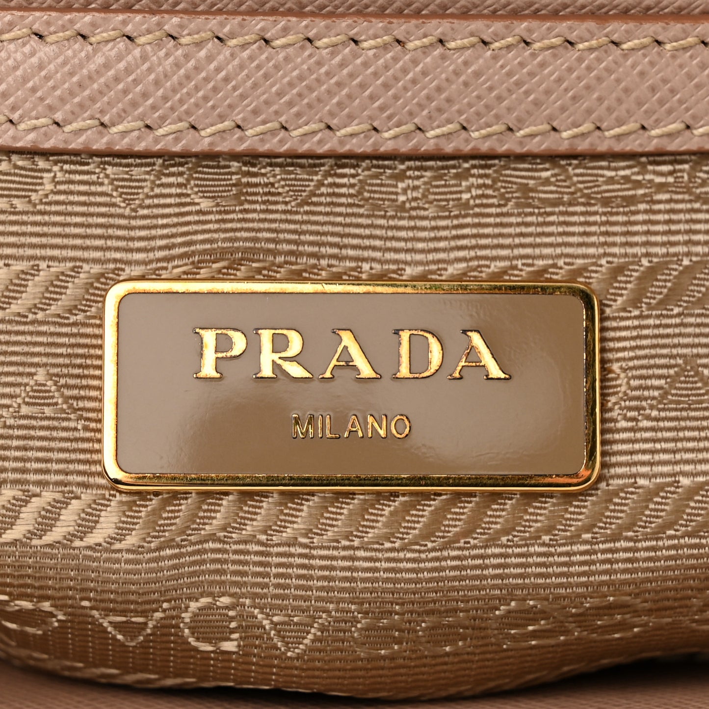 Saffiano Small Galleria Double Zip Tote Cammeo