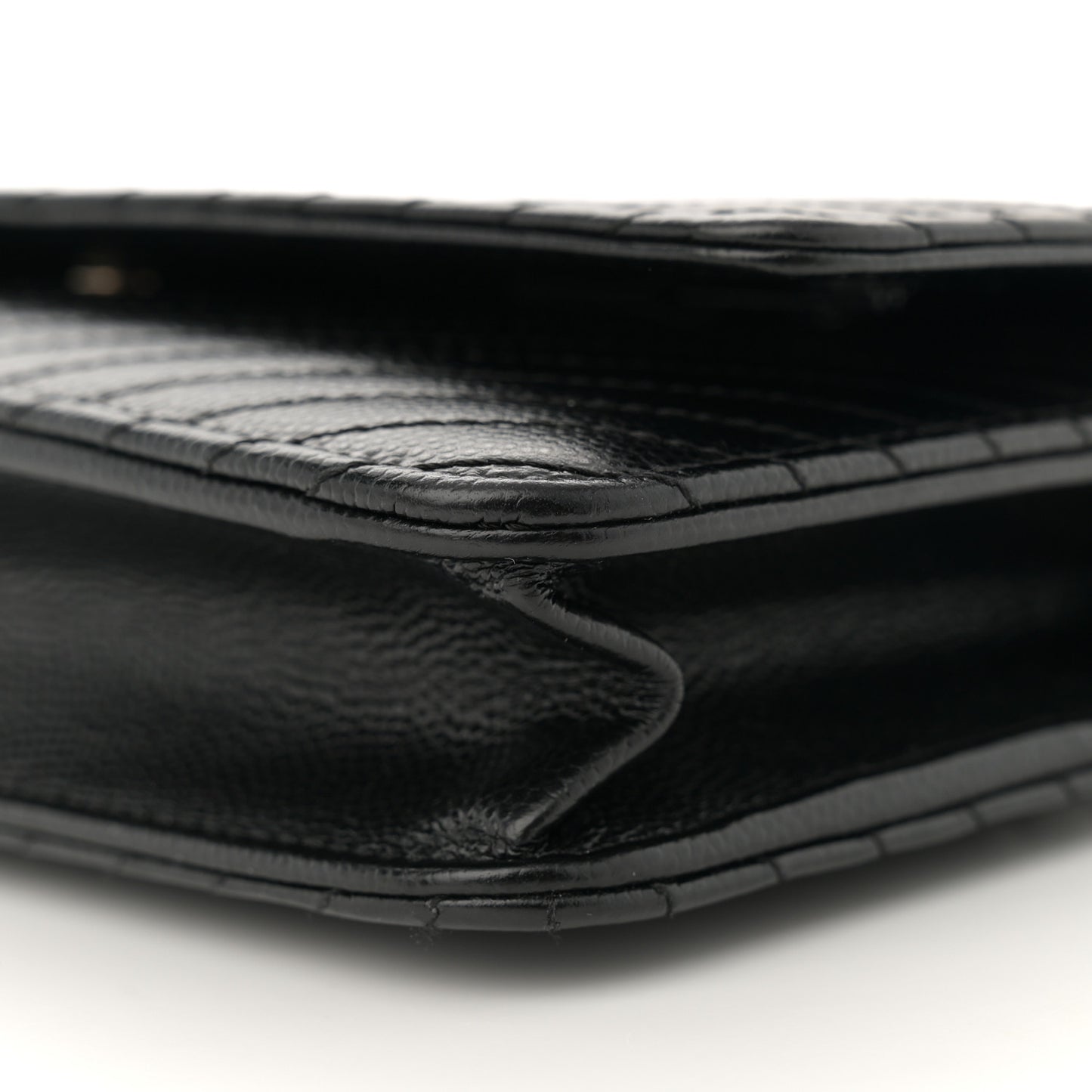 Caviar Chevron Quilted Wallet On Chain WOC Black