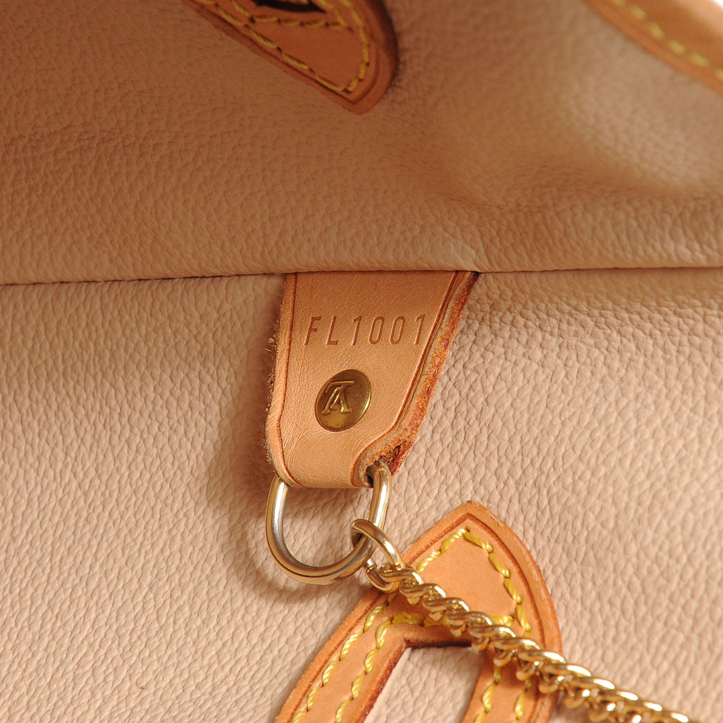Monogram Petit Bucket 23