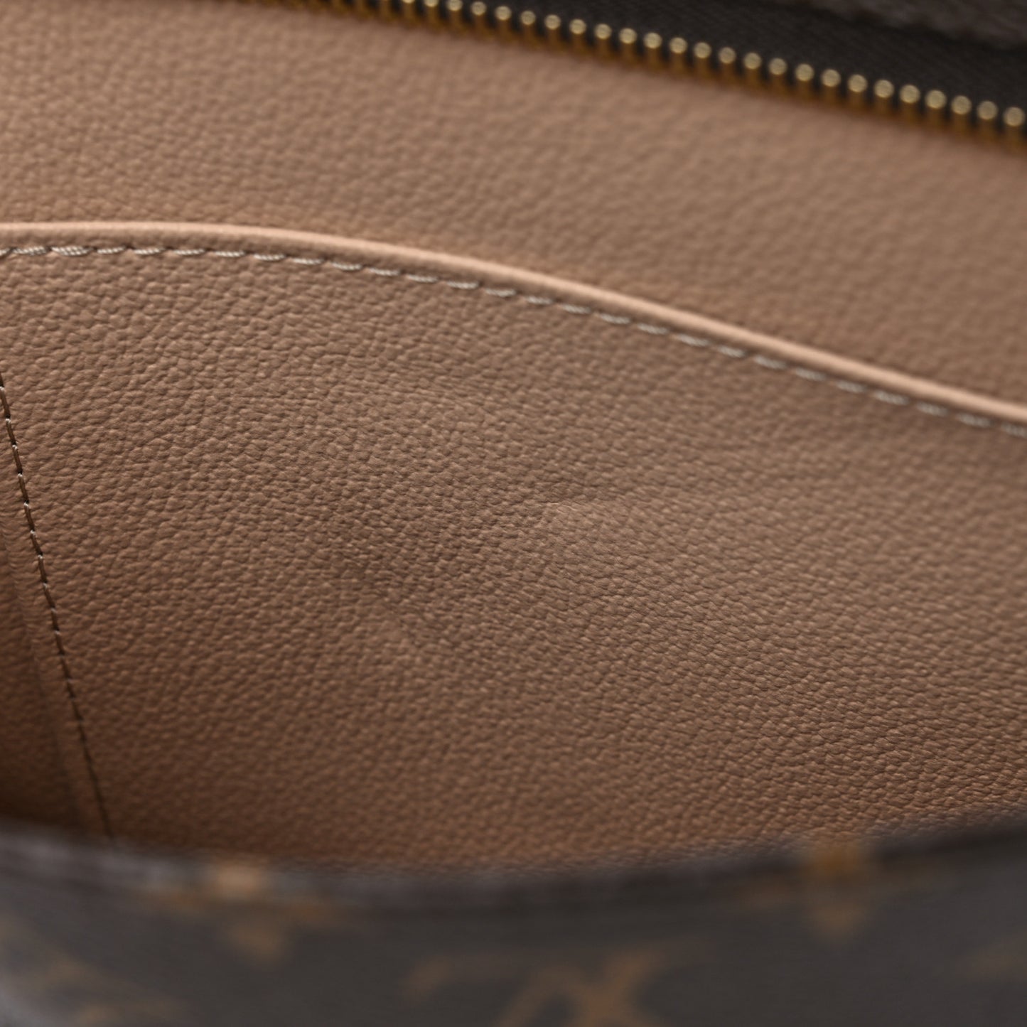 Monogram Poche Toilette