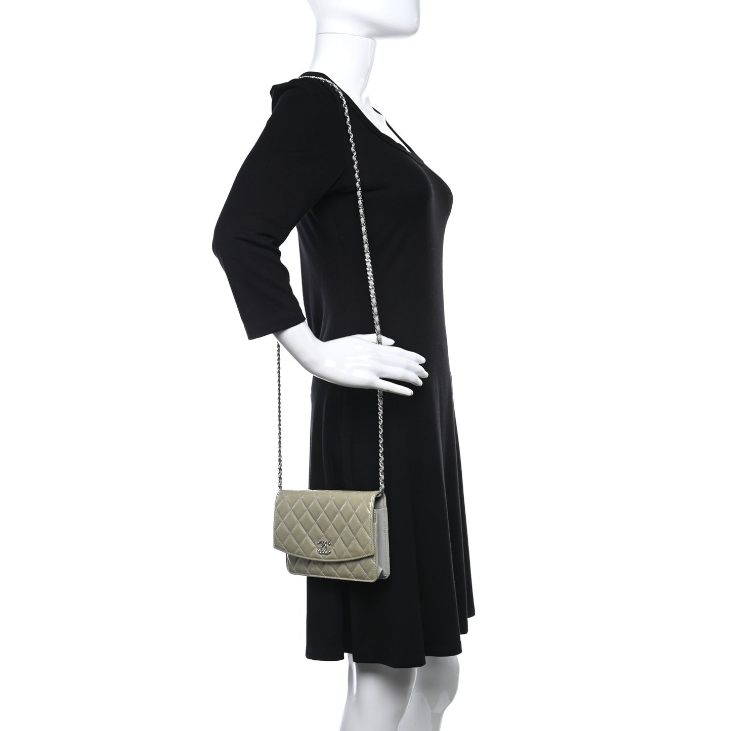 Patent Quilted Brilliant Wallet On Chain WOC Silver