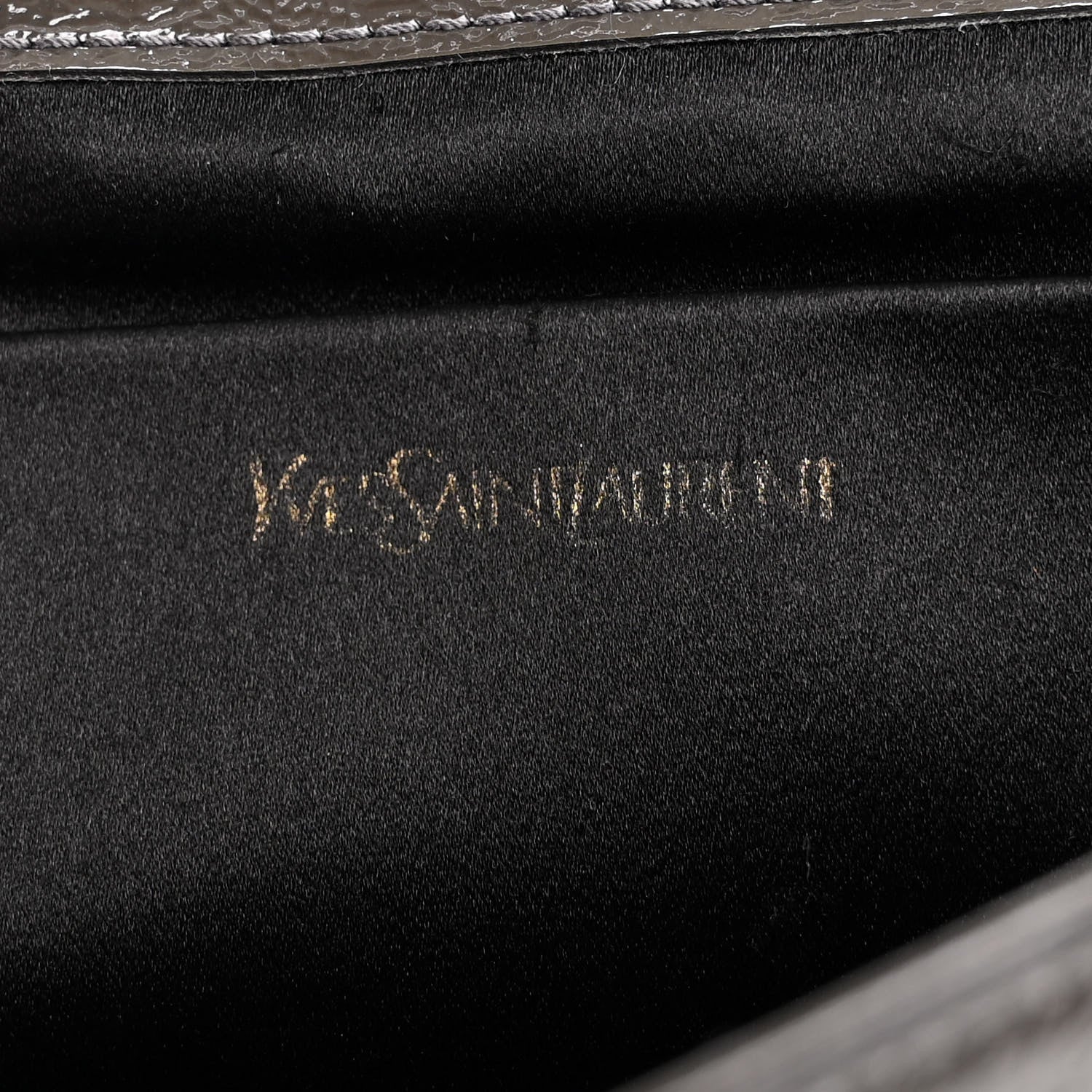 Saint Laurent Textured Patent Calfskin Monogram Large Belle De Jour Clutch Green 6 of 8