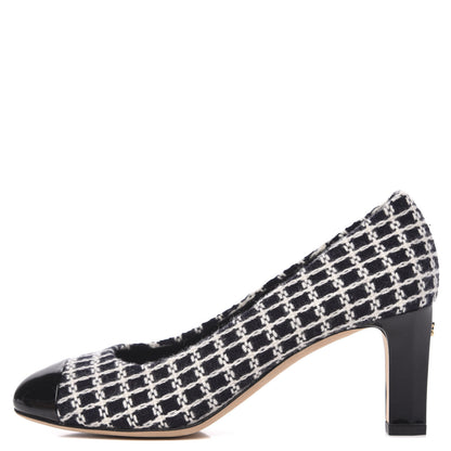 Chanel Tweed Grosgrain Cap Toe Logo Pumps 38.5 Black White Blue Pink 1 of 10
