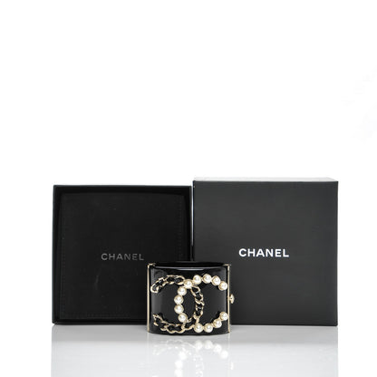 Chanel Pearl Calfskin Chain CC Cuff Black Gold 6 of 6