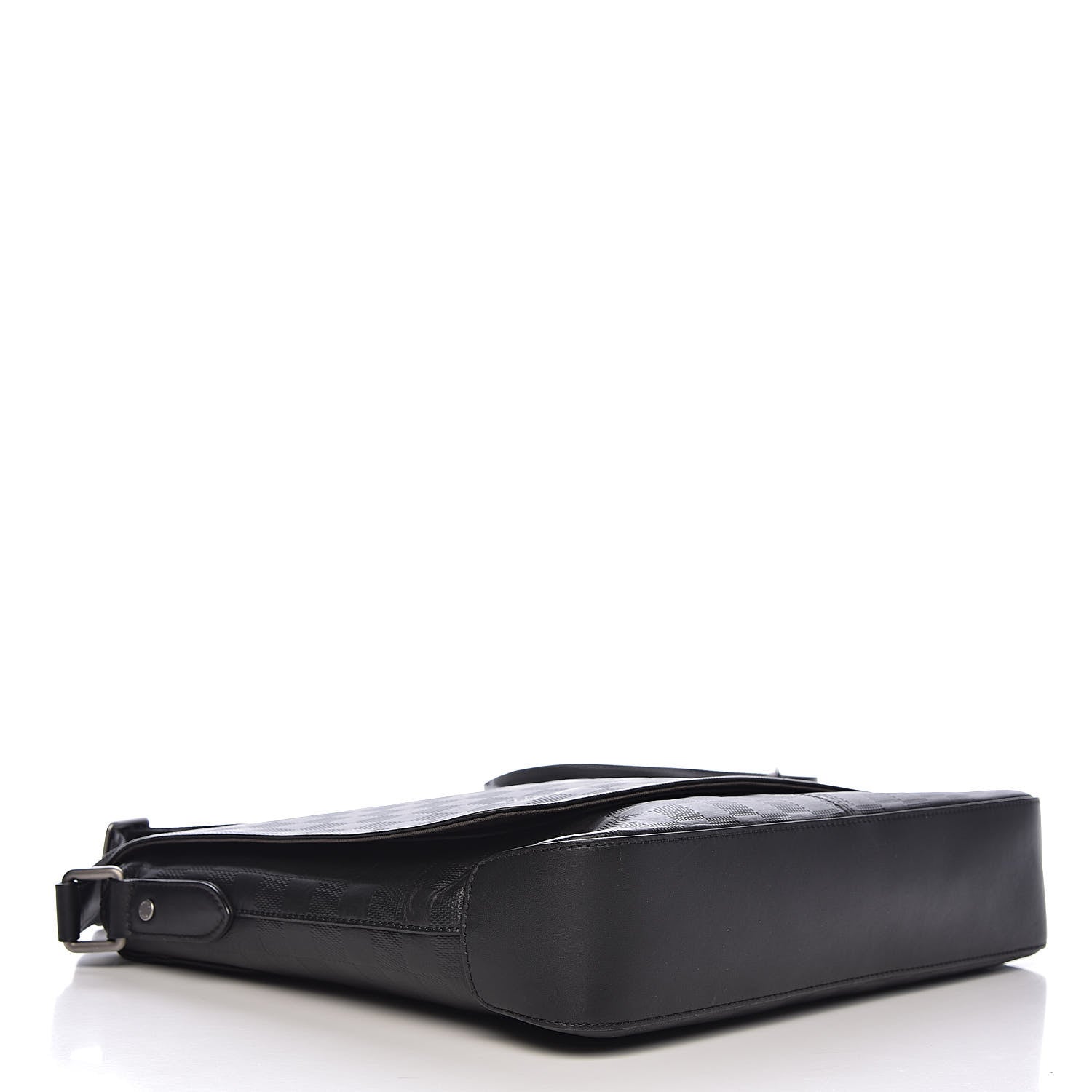 Louis Vuitton Damier Infini District MM Onyx 4 of 9
