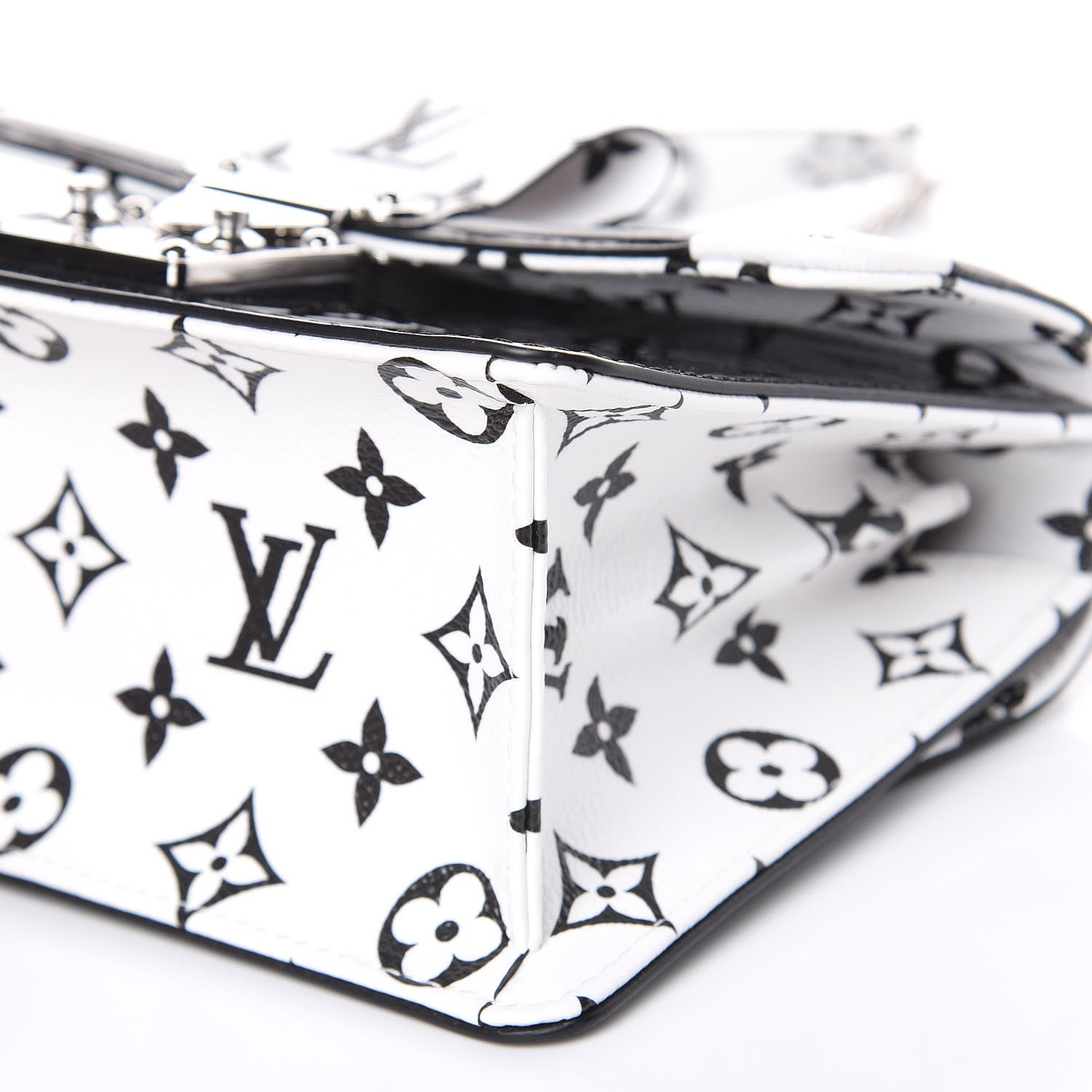 Louis Vuitton Vernis Epi Monogram Wynwood Black White 8 of 9