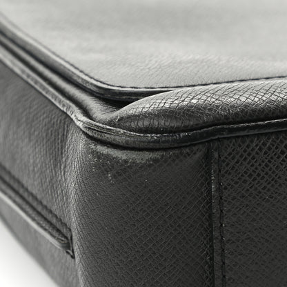 Louis Vuitton Taiga Roman PM Messenger Black 9 of 19