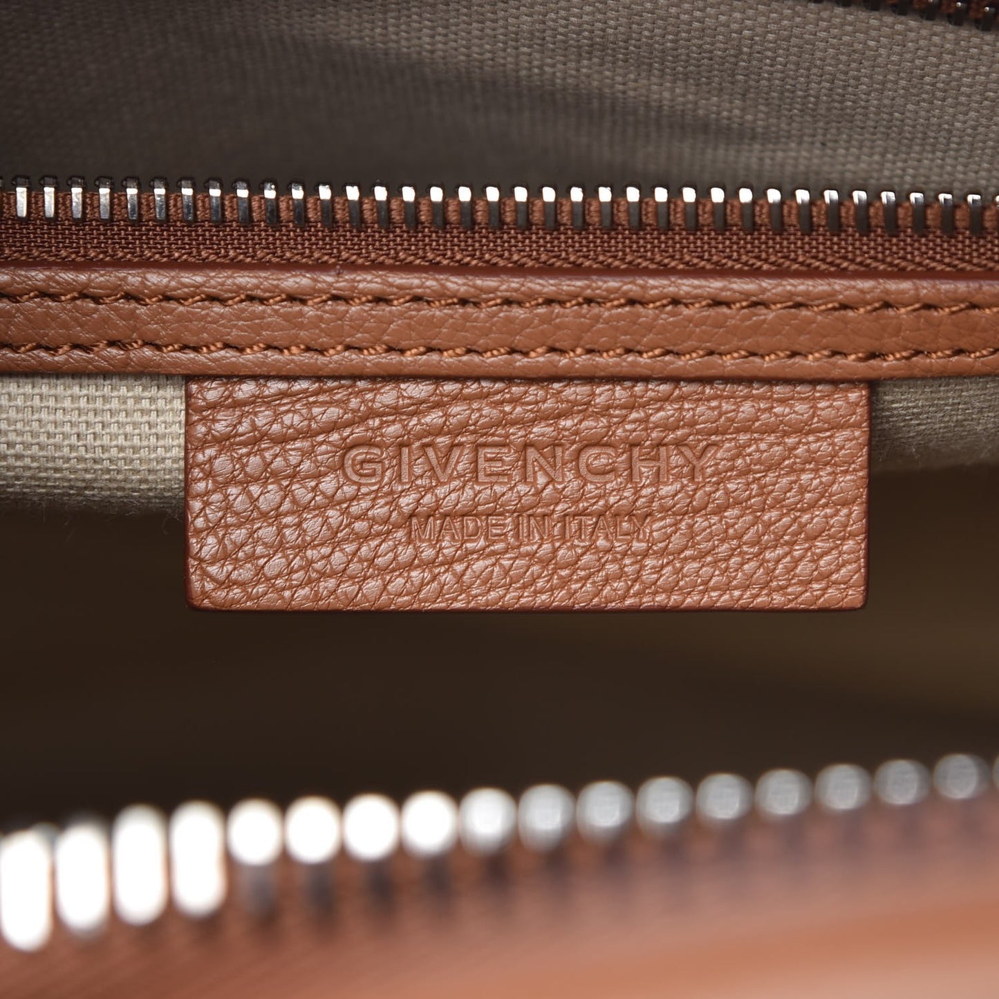 Sugar Goatskin Medium Antigona Caramel