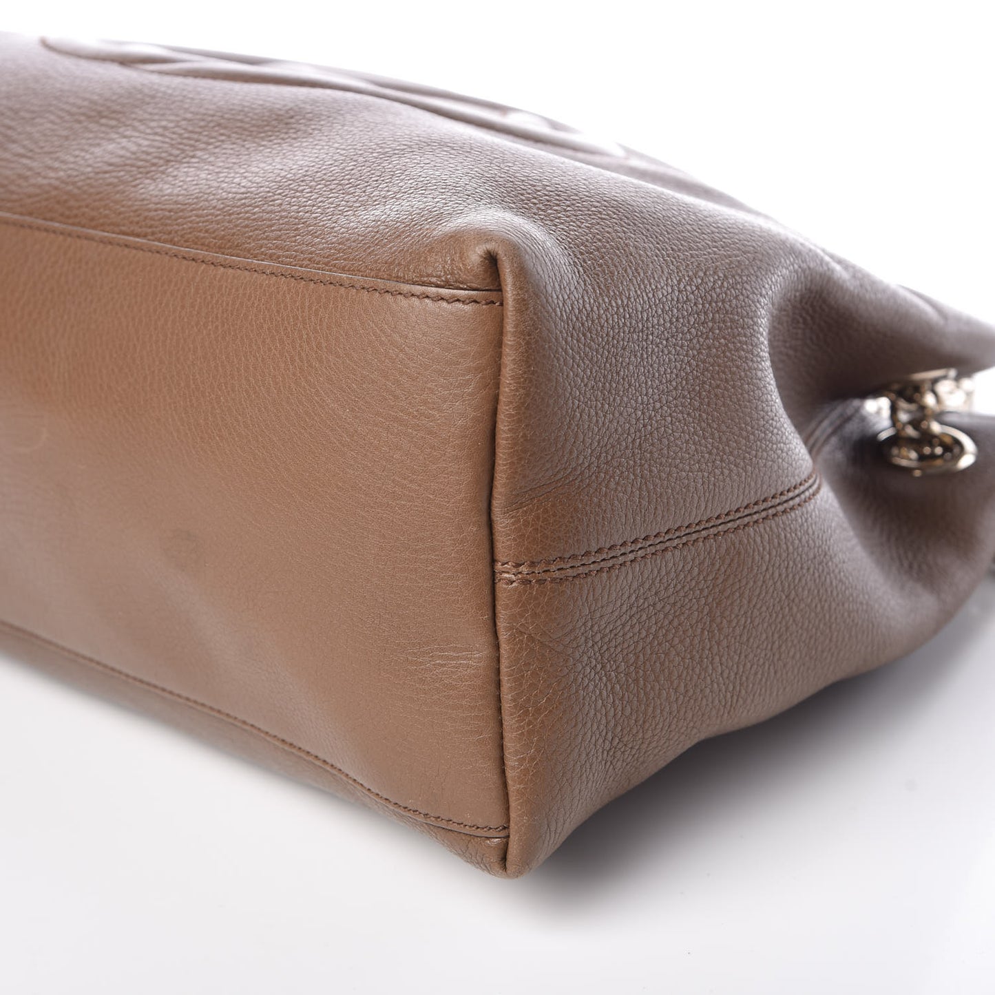 Pebbled Calfskin Medium Soho Chain Shoulder Bag Maple Brown